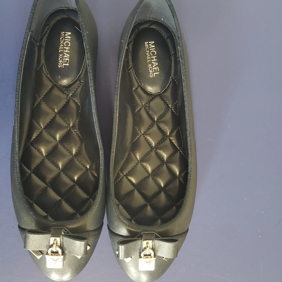 NEW Michael Kors navy blue flats - Picture 3 of 6